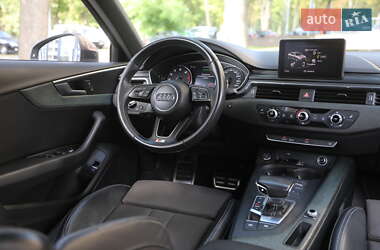 Седан Audi A4 2017 в 