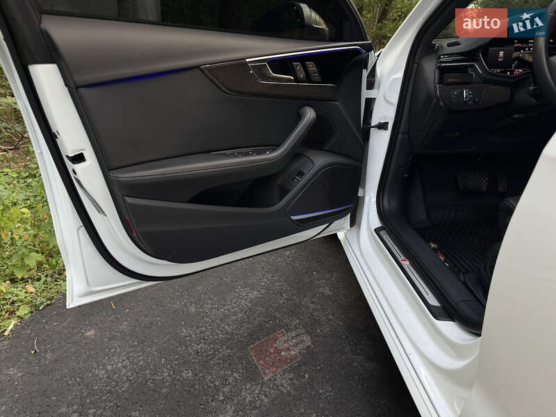 Седан Audi A4 2022 в Киеве фото 16 Седан Audi A4 2022 в Киеве