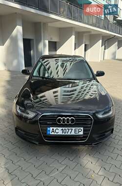 Седан Audi A4 2012 в 