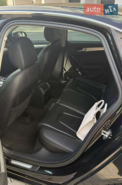 Седан Audi A4 2012 в 