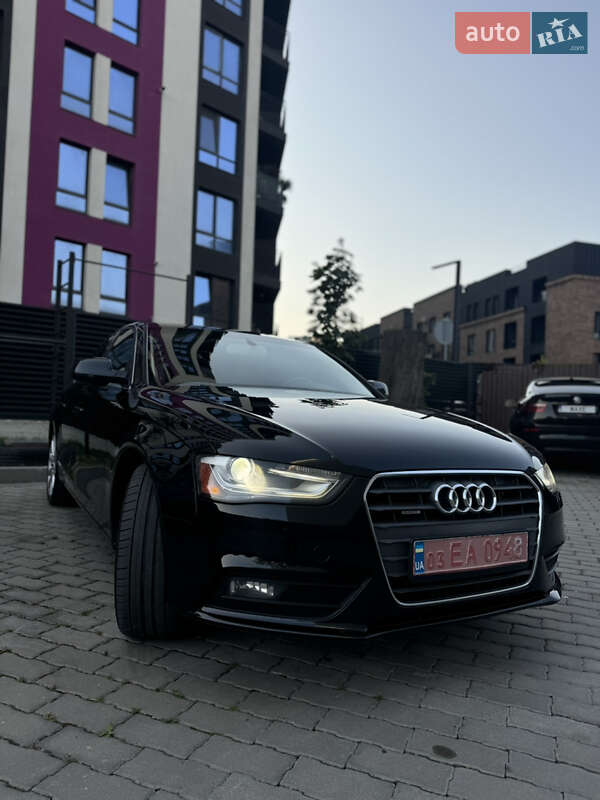 Седан Audi A4 2013 в 