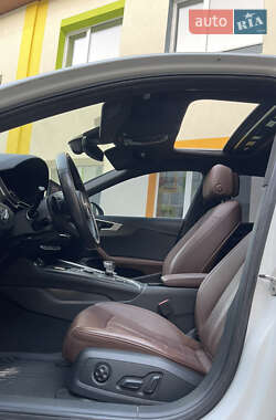 Седан Audi A4 2017 в 