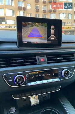 Седан Audi A4 2018 в 