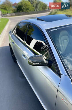 Седан Audi A4 2015 в 