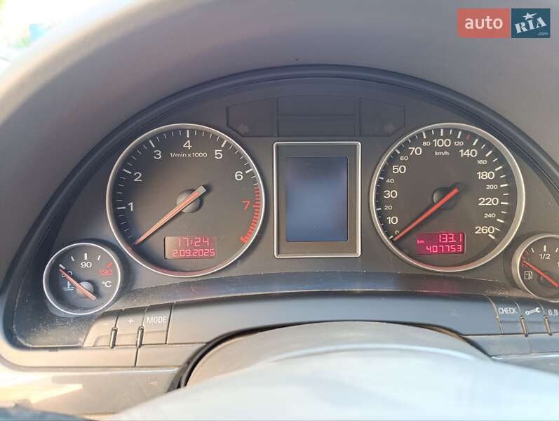 Седан Audi A4 2002 в Вознесенске