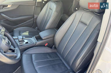 Седан Audi A4 2018 в 