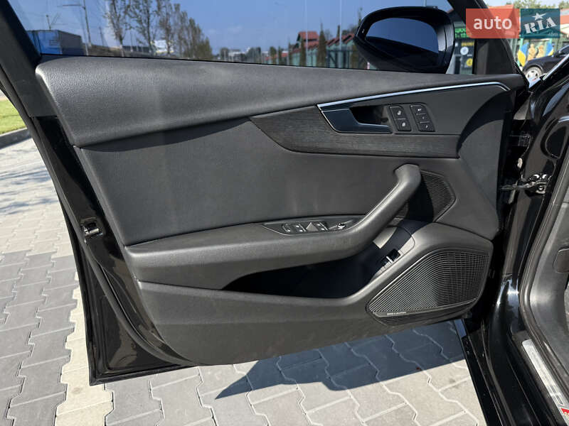 Седан Audi A4 2016 в Києві