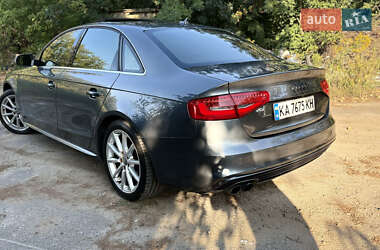 Седан Audi A4 2014 в Чайках