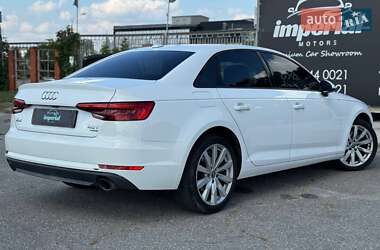 Седан Audi A4 2017 в 