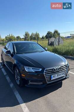 Седан Audi A4 2016 в Киеве