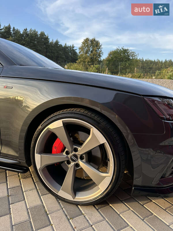 Седан Audi A4 2017 в Львове