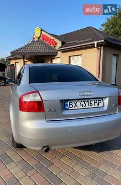 Седан Audi A4 2003 в 