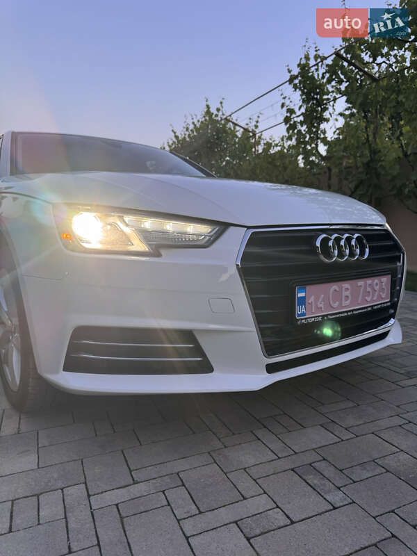 Седан Audi A4 2017 в Виноградове