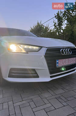 Седан Audi A4 2017 в 