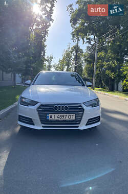 Седан Audi A4 2015 в 