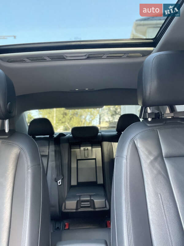 Седан Audi A4 2015 в Ірпені