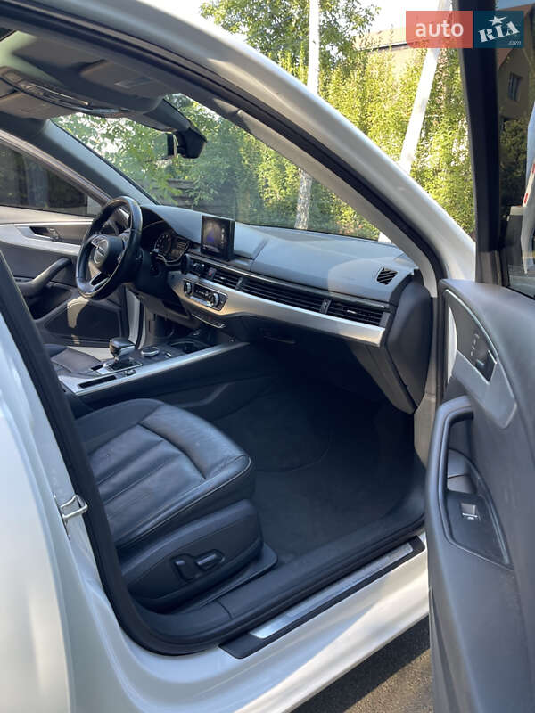 Седан Audi A4 2015 в Ірпені