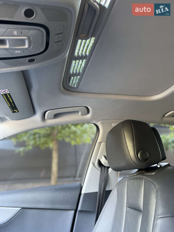 Седан Audi A4 2015 в Ірпені