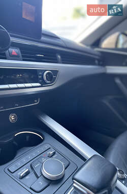 Седан Audi A4 2015 в 