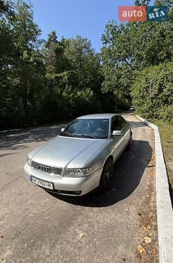 Седан Audi A4 1999 в 