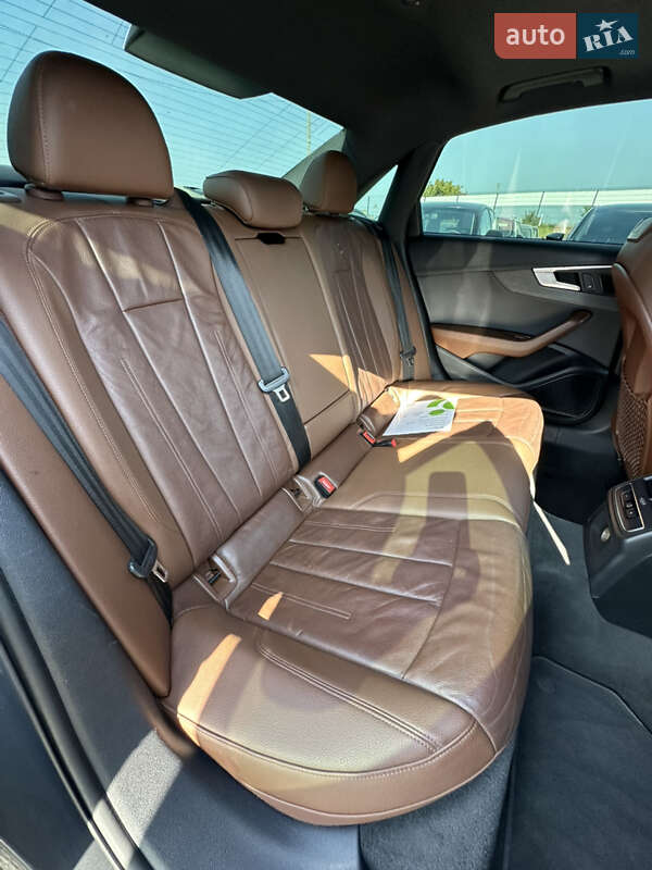 Седан Audi A4 2017 в Ивано-Франковске