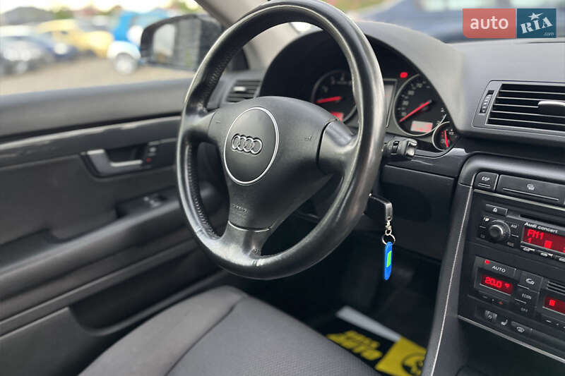 Седан Audi A4 2004 в Коломиї