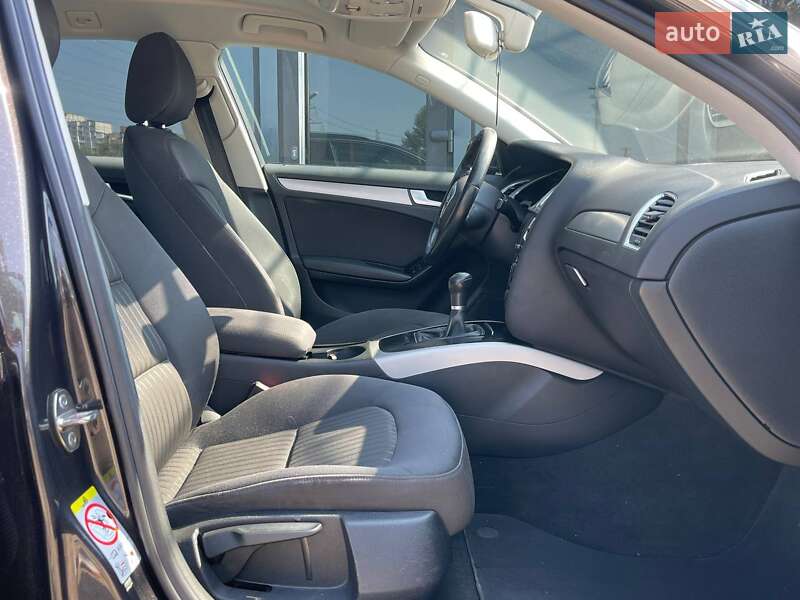 Универсал Audi A4 2009 в Киеве