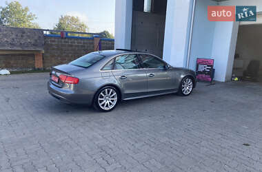 Седан Audi A4 2012 в 