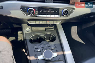 Седан Audi A4 2016 в 
