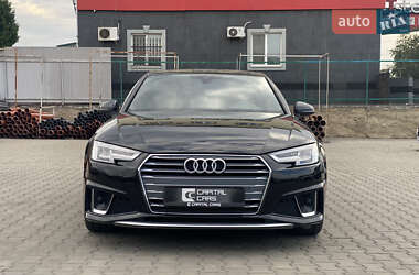 Седан Audi A4 2019 в 