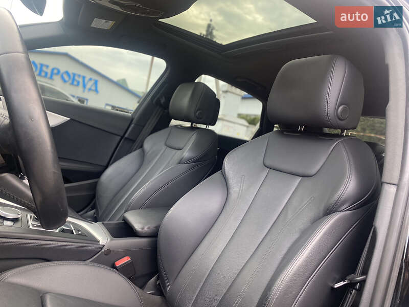 Седан Audi A4 2019 в Луцке