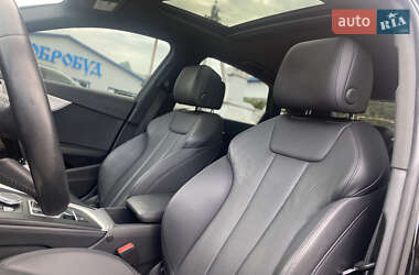 Седан Audi A4 2019 в 