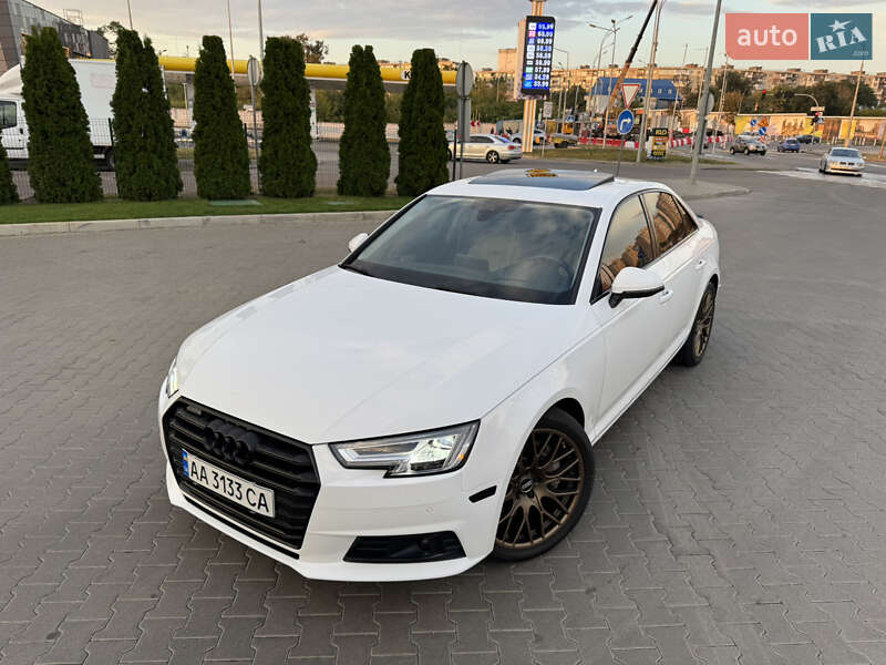 Седан Audi A4 2016 в Киеве