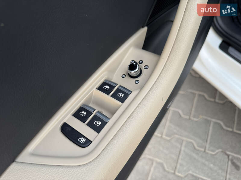 Седан Audi A4 2016 в Киеве