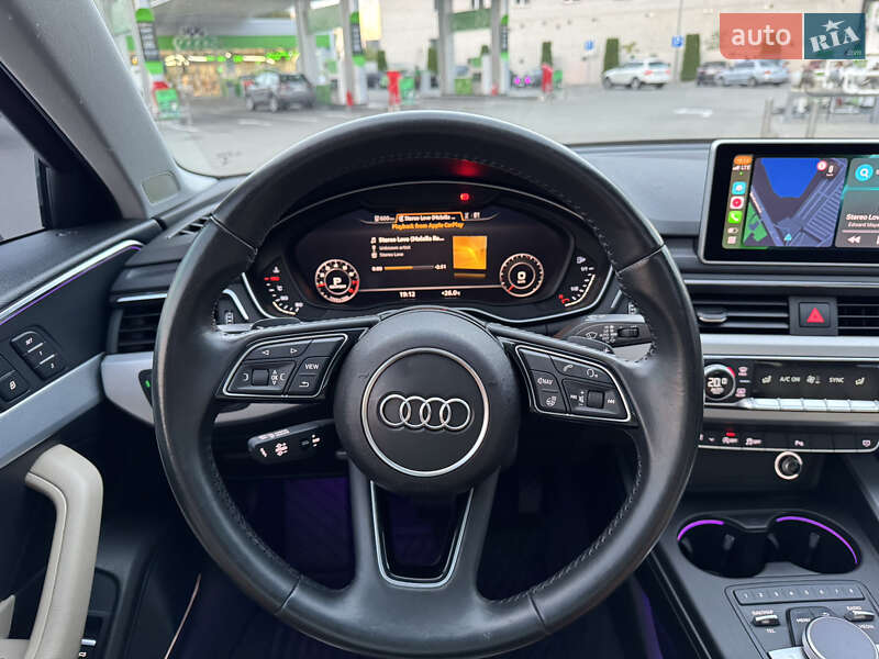 Седан Audi A4 2016 в Киеве