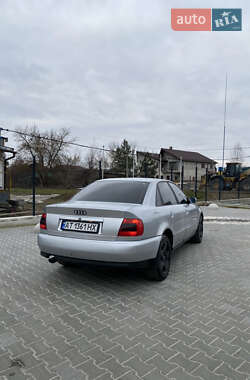 Седан Audi A4 1999 в Калуші