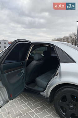 Седан Audi A4 1999 в Калуші