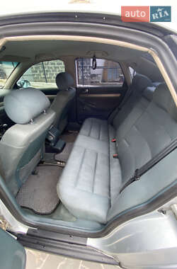 Седан Audi A4 1999 в Калуші