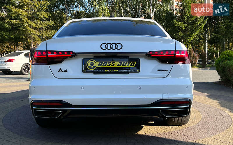 Седан Audi A4 2023 в Львове