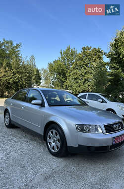Седан Audi A4 2001 в 