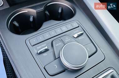 Седан Audi A4 2017 в 