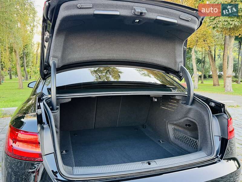 Седан Audi A4 2017 в Киеве фото 129 Седан Audi A4 2017 в Киеве