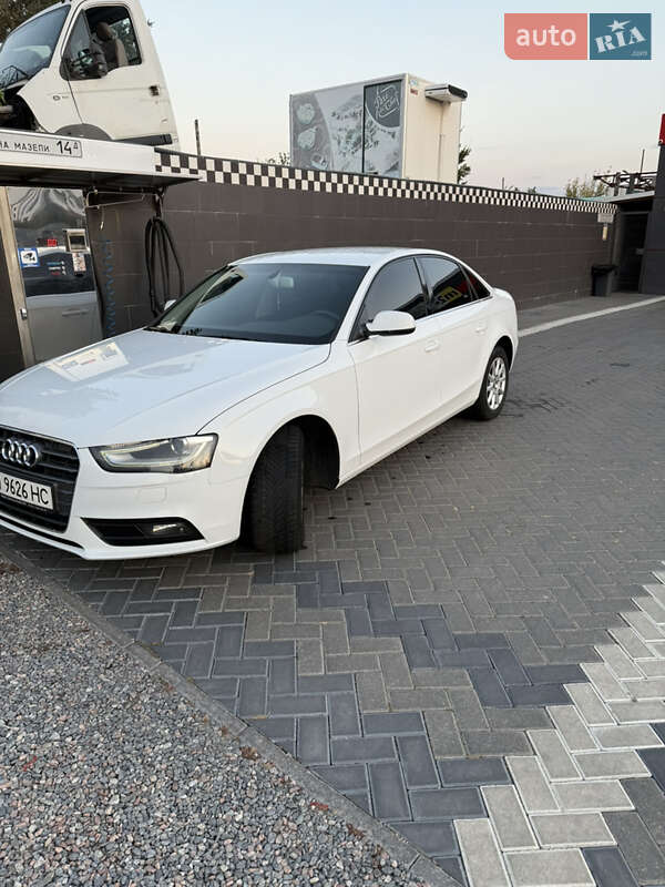 Седан Audi A4 2012 в Александрие фото 2 Седан Audi A4 2012 в Александрие