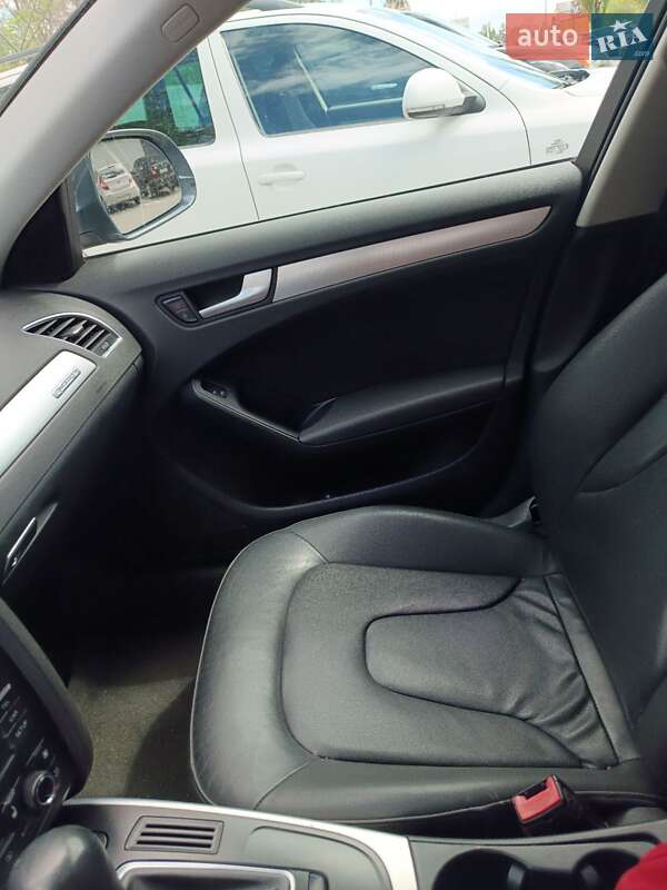Седан Audi A4 2009 в Киеве