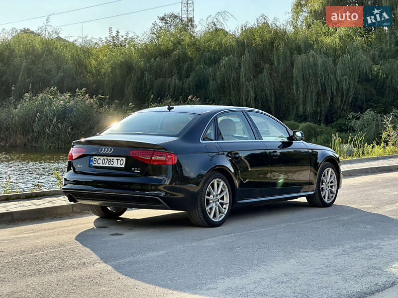 Седан Audi A4 2013 в Львове