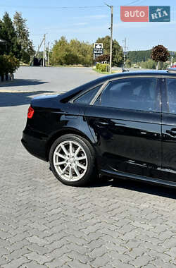 Седан Audi A4 2014 в 