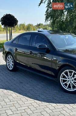 Седан Audi A4 2014 в 