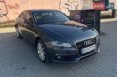 Седан Audi A4 2010 в 