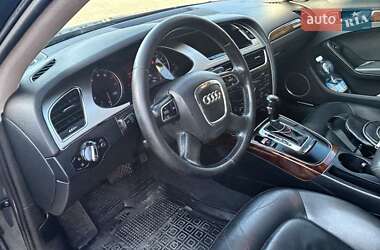 Седан Audi A4 2010 в 