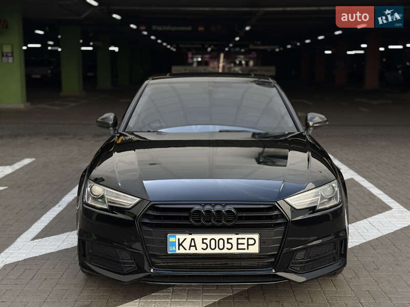 Седан Audi A4 2016 в Киеве